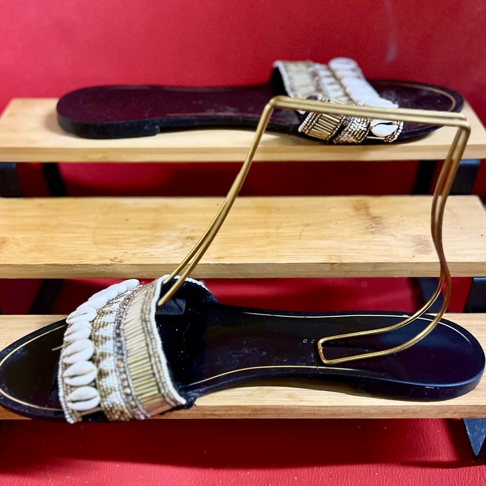Trafaluc Sea Shell & Beaded Flat Slide Sandals Zara UK 39/US 8 Resort-Wear Beach